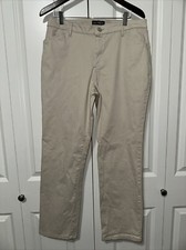 Lee Relaxed Fit Straight Leg Mid Rise Khakis M