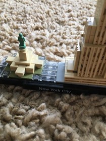 LEGO Architecture 21028 NEW YORK CITY 598pc SET Complete w/Instructions no box  