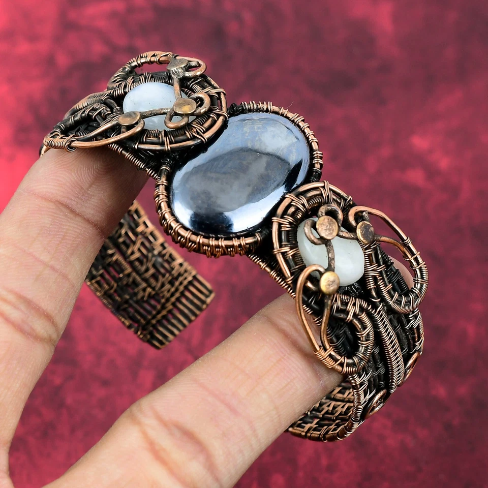 Brazalete de shungita envuelto en alambre de cobre arco iris piedra lunar joyería ajustable Foto 4 de 4