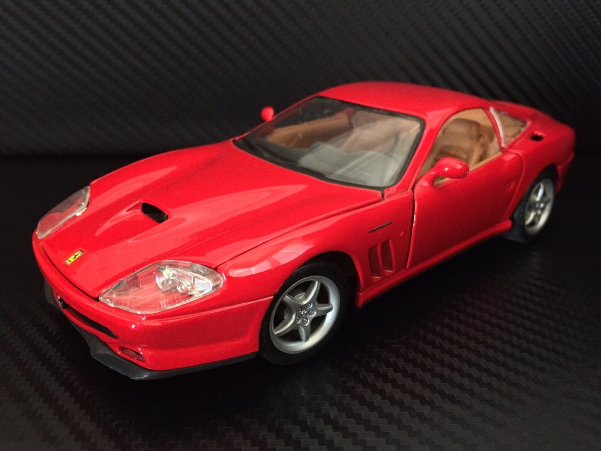 Voiture de collection Burago Ferrari 550 Marinello année 1996 éch: 1/24 - Collection