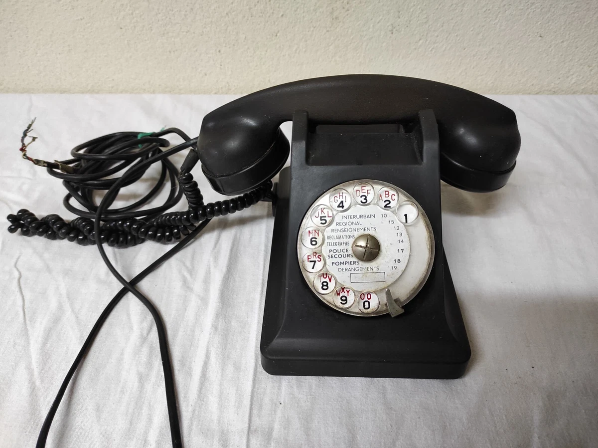 LAMPE ANCIEN TÉLÉPHONE d'Administration PTT La Poste en Bakélite by Fingercut EUR 200,00 - FR LAMPE ANCIEN TÉLÉPHONE d'Administration PTT La Poste en Bakélite by Fingercut EUR 200,00 - FR