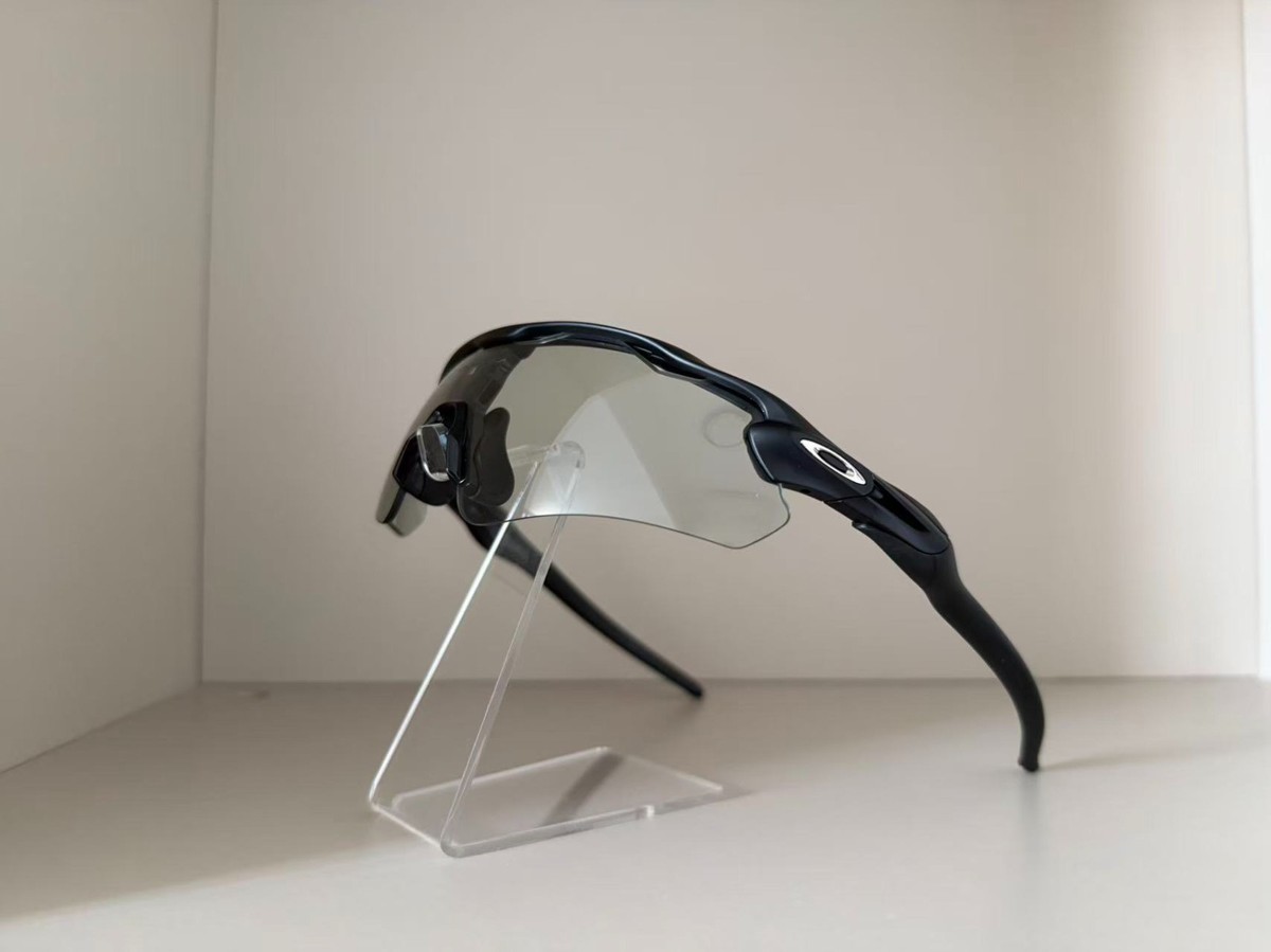 Oakley Radar EV Path OO9208-1338 Sunglasses Photochromic Clear