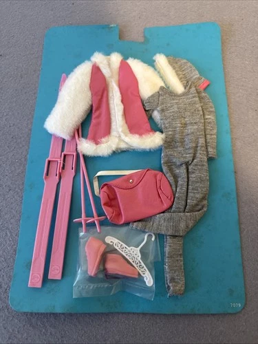 1983 BARBIE Designer Collection SKI PARTY Vintage Rare Fashion