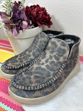 Hey Dude Denny Leo Beige Leopard Print Slip On Shoes Women s Size EU 39 US 8.5 M