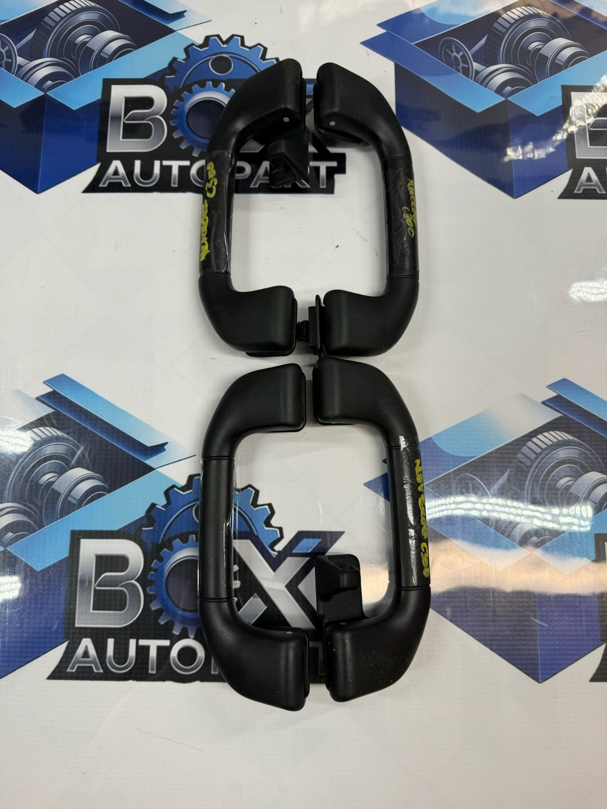 08-14 Mercedes C250 C300 C350 W204 Roof Overhead Interior Safety Handle Set OEM