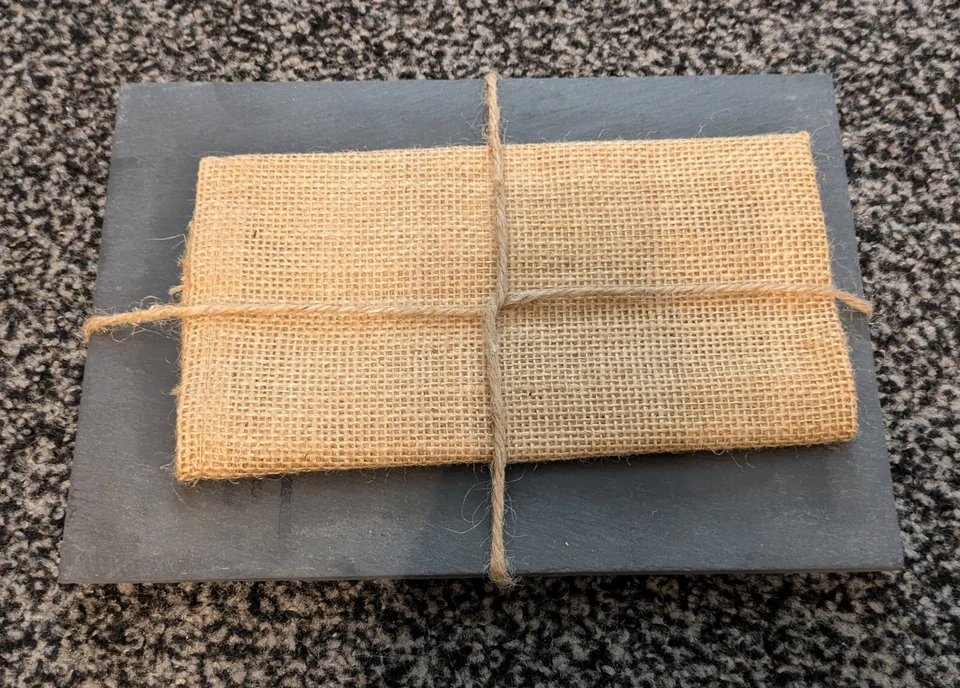 Tabla de queso pizarra marca Applegate Brooklyn Slate Co 7" largo 10" ancho Foto 2 de 4