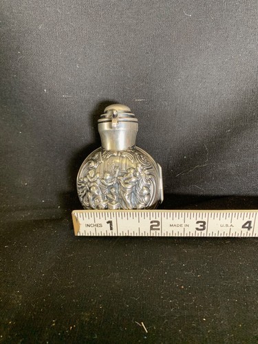 Repousse Sterling Silver perfume case Hallmark with glass perfume bottle inside - Picture 12 of 12