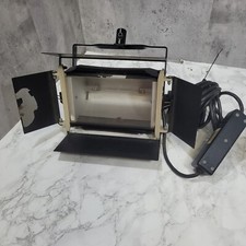 RR Beard Vintage Broadlight 1000 - 1000 Watts. Studio Photography Very bright.