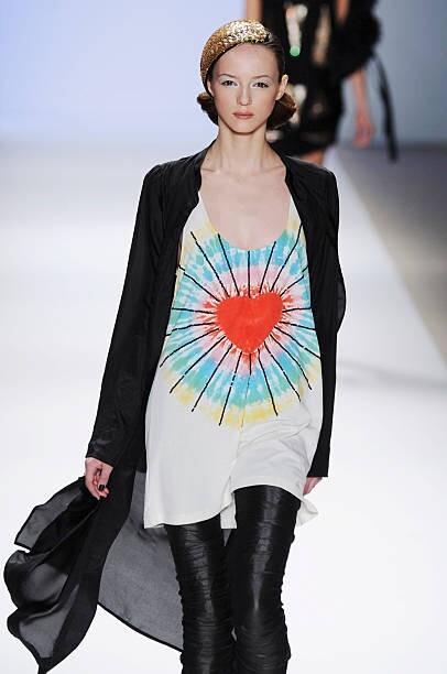BNWT Rare 2008 SASS & BIDE 'The Mad Ones' Batik Heart Singlet Dress - Size XS - image 7