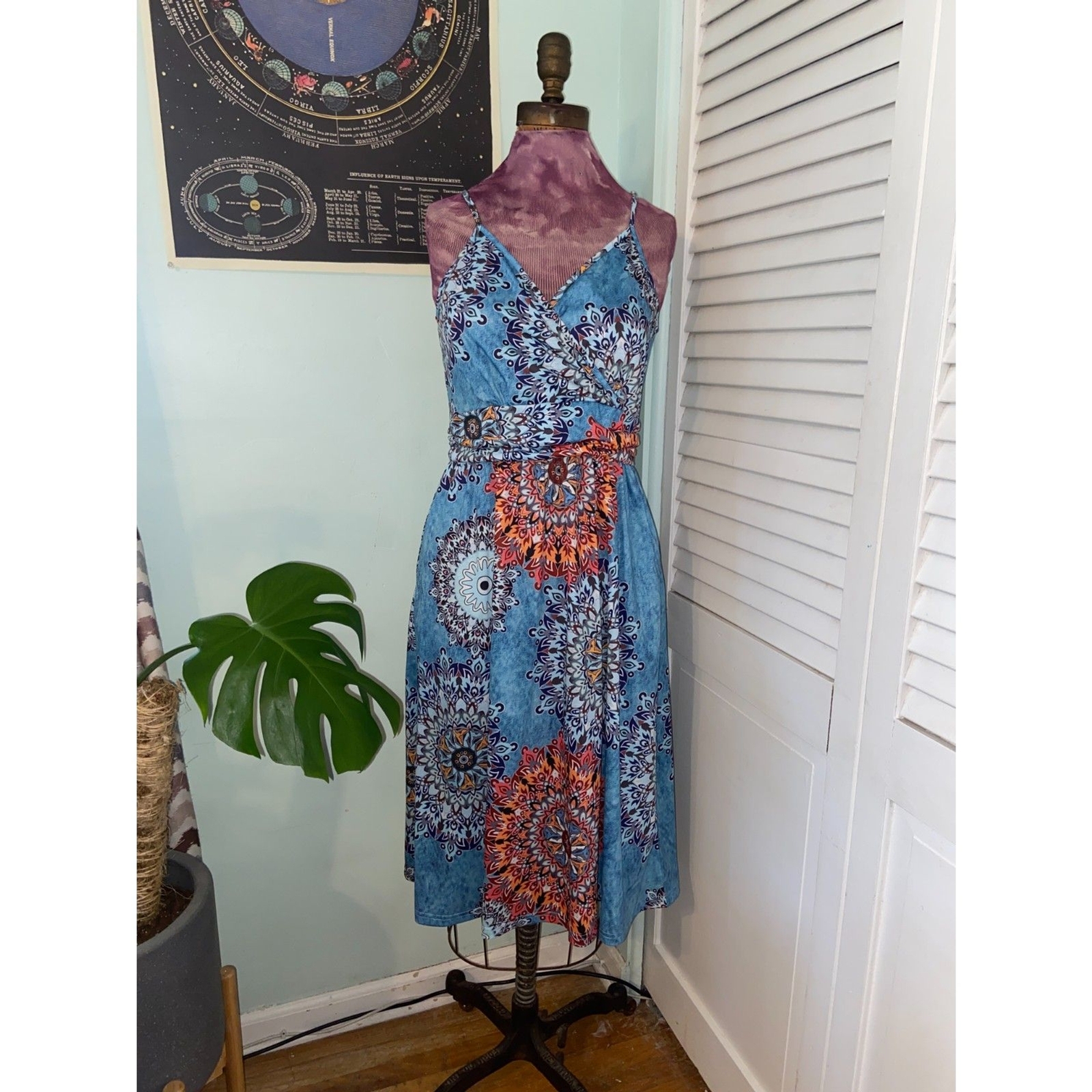 NWT Ouges Spaghetti Strap V-neck A-line Tropical … - image 1