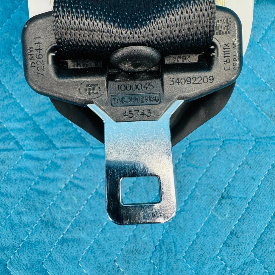 Cinturón de seguridad trasero izquierdo BMW 650i 2012-2017 OEM 722644103 Foto 3 de 4