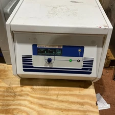 QIAGEN SIGMA 4-15C 13,500 RPM BENCHTOP CENTRIFUGE W/ 09100F ROTOR TESTED