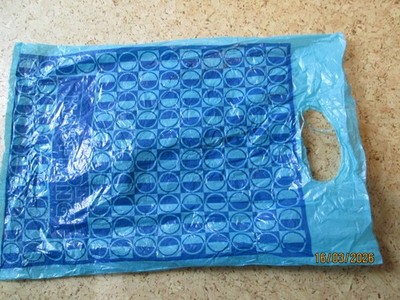 2 Plastiktüten von Kaufring: 21x26 cm und 25x36 cm