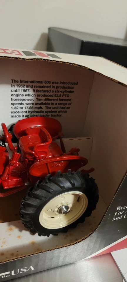 Modelos a escala 1/16 Country Classis International 606 nuevos en caja Foto 2 de 4