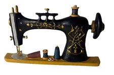 Vintage Sewing Machine Wall Decor Decorative ...