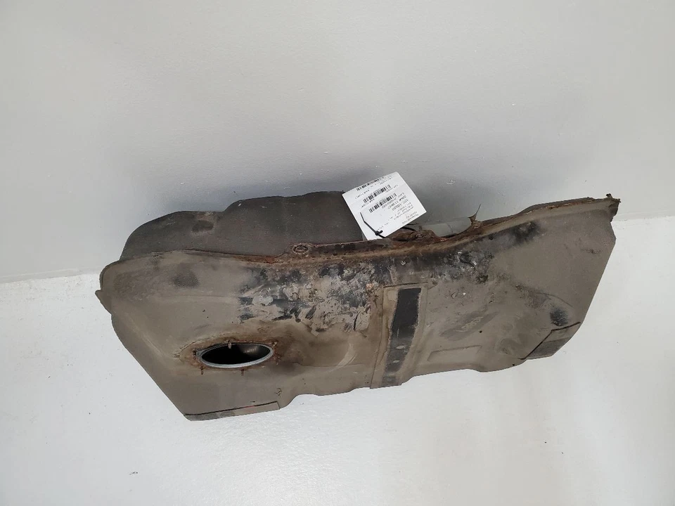 2013 2016-2018 MITSUBISHI OUTLANDER SPORT Fuel Tank FWD 16 Gal Foto 3 de 4