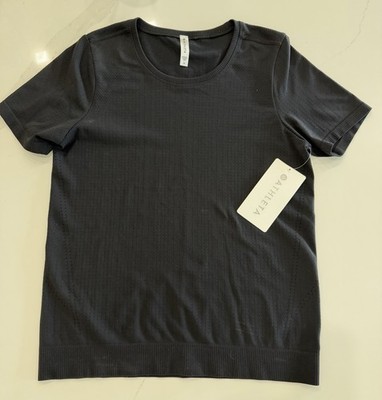 ATHLETA In Motion Seamless Tee Short Sleeve Size Small Color Black NWT