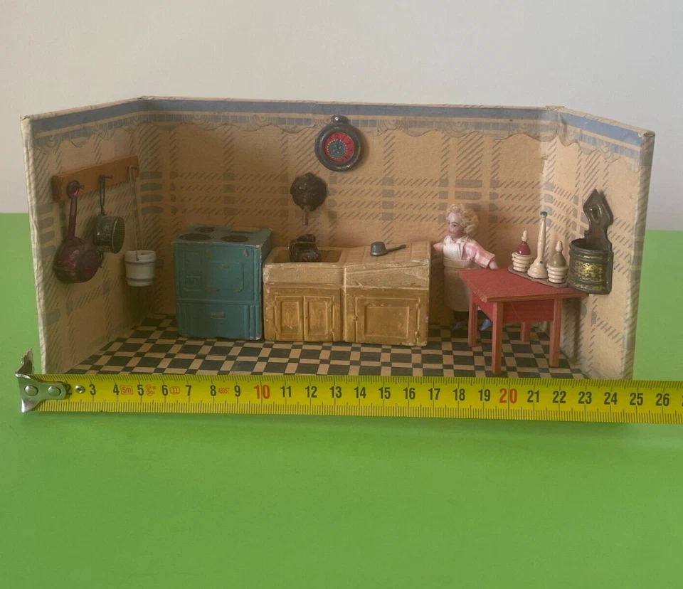 JOUET ANCIEN - CHARMANTE PETITE CUISINE - MAISON DE POUPEE - 25CM - Photo 2/4
