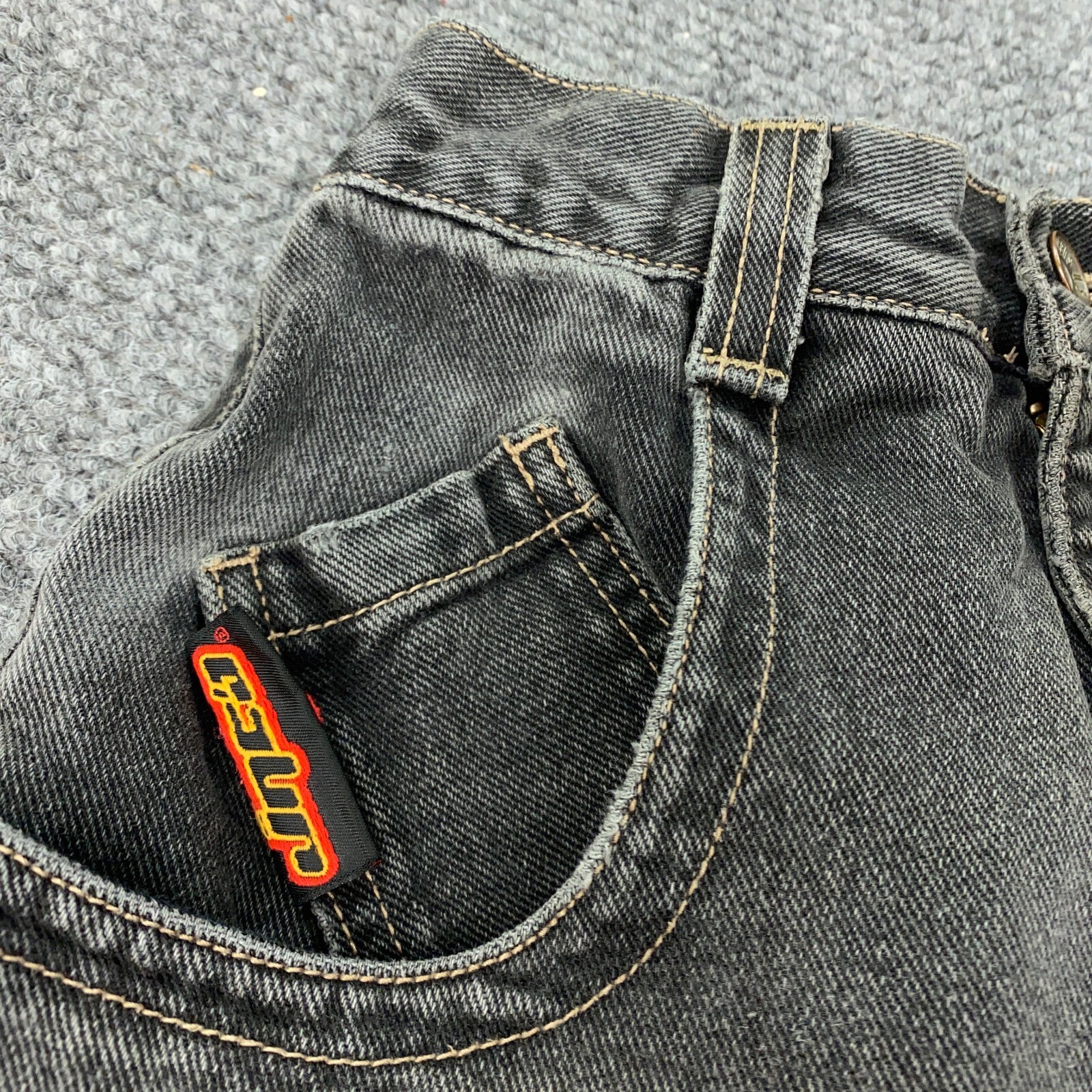 Picture 3 of 22