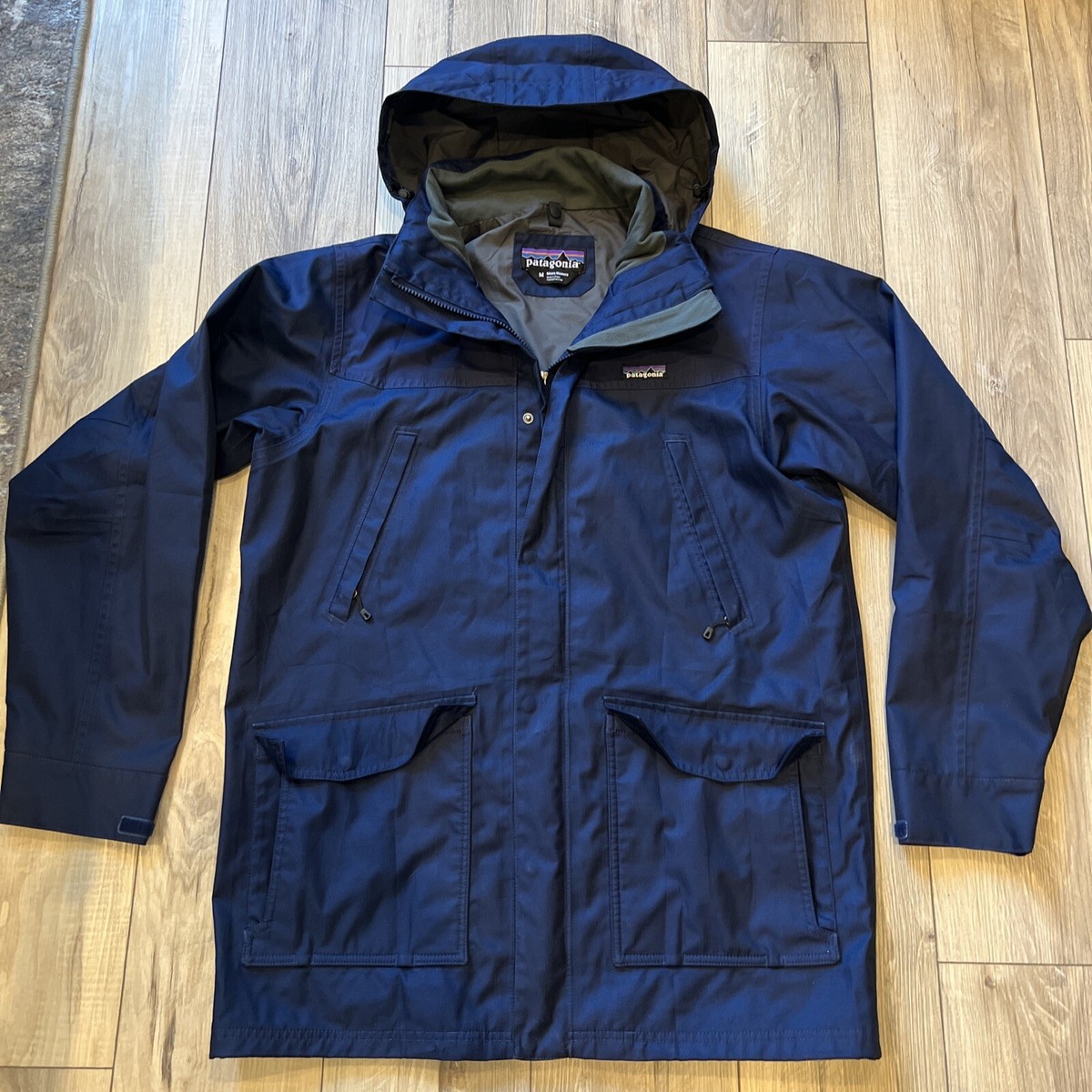 Patagonia Storm Jacket Color Navy Blue Men's Size M STY 27260