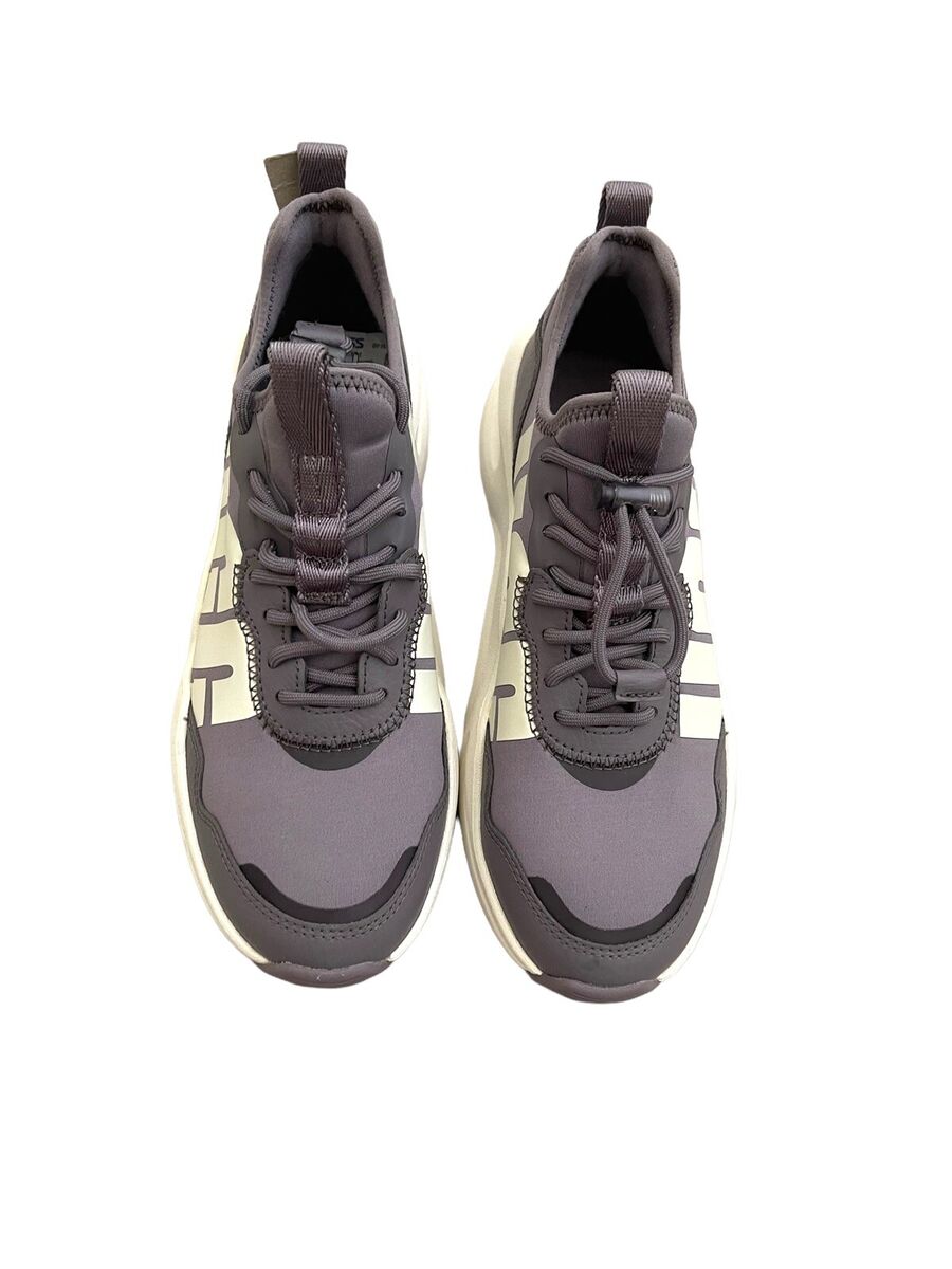 New UGG 1114494 Women's La Daze Sneakers Caribou size 6 M New UGG 1114494 Women's La Daze Sneakers Caribou size 6 M