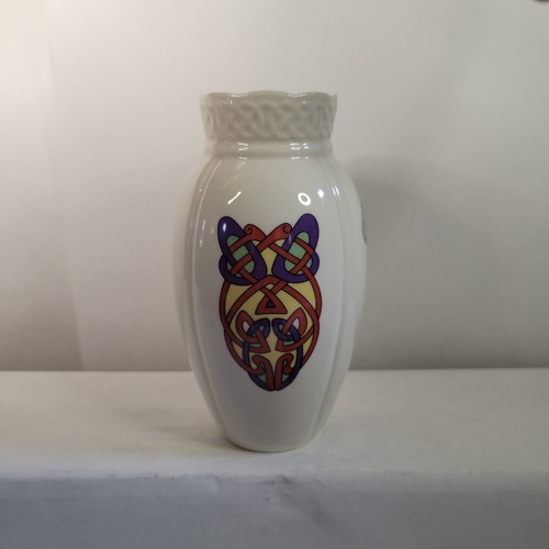 Vintage Donegal Irish Parian China Vase Intricate CELTIC DESIGN IRELAND 5.25 In. - Picture 11 of 15