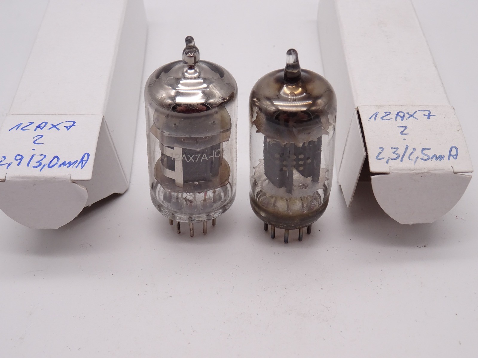 2x 12AX7 ( ECC83 ) von ? Röhren Tubes
