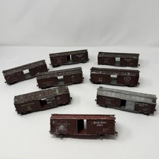 Lot of 8 Vintage HO Scale Box Cars Parts Repair Incomplete Mixed Road Names