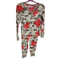 Betsey Johnson Camo Rose Pajama Set Long Sleeve Top Pants Women's S