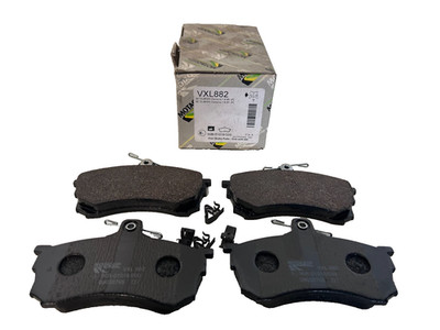 MITSUBISHI CARISMA FRONT BRAKE PADS SET NEW 1995-2006 MR389519