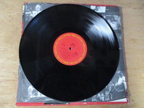 Columbia Records Toto – Toto IV Vinyl LP 1982 - Picture 7 of 8