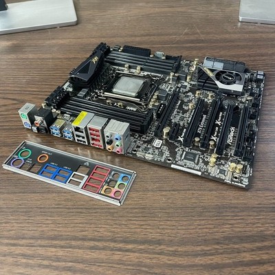 ASRock X79 Extreme6 LGA 2011 Intel Motherboard With i7-4930 @ 3.40GHz I/O Shield