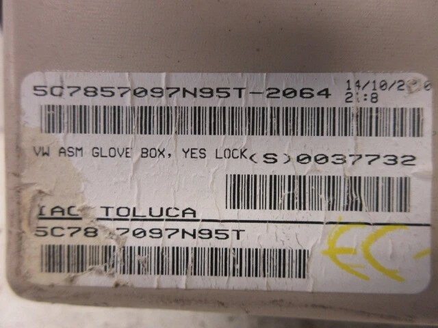 Guantera Volkswagen Jetta 2010-2014 OEM LKQ Foto 3 de 4