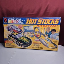 Life Like Racing NASCAR Hot Stocks Raceway Electric Slot Car Track Set SEALED