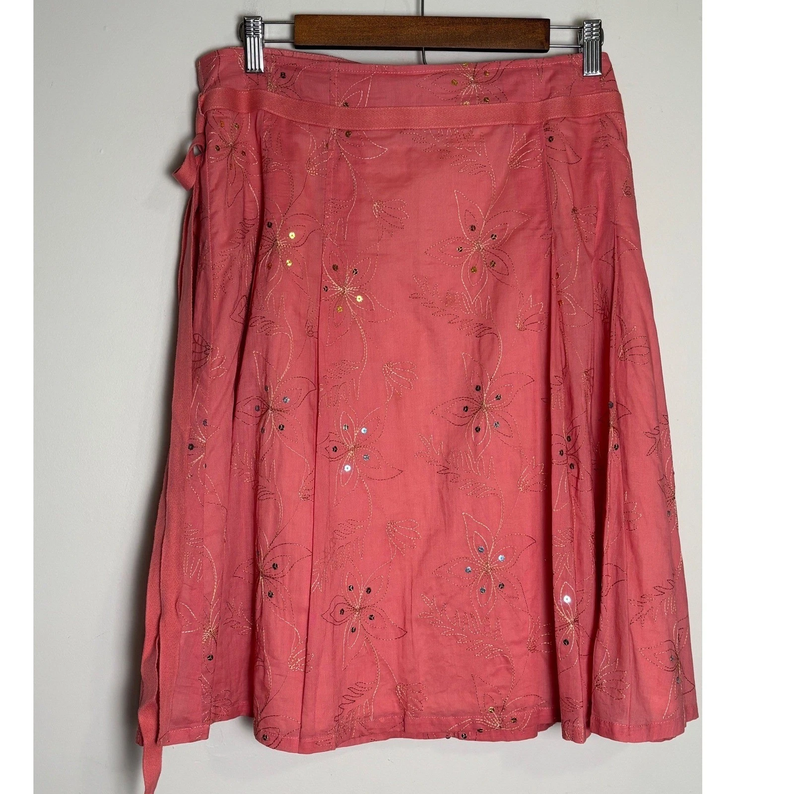 Dockers Womens Pink Fairy Floral Short Skirt 12 Embroidered Cotton Boho Coquette
Opens in a new wind