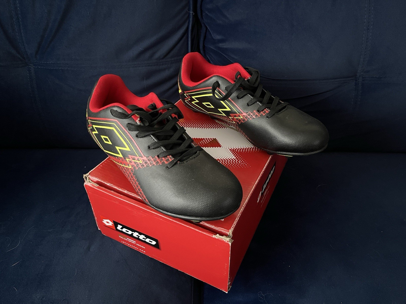 LOTTO Tacchetti Calcio Forza Elite 3 Taglia 7 5 Rosso e Nero NUOVI CON SCATOLA