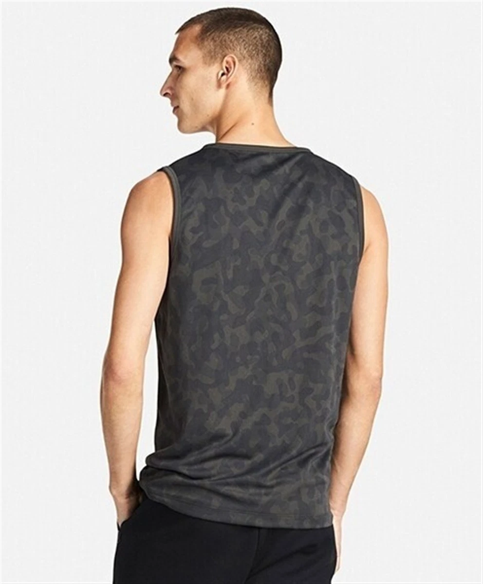 uniqlo muscle tank