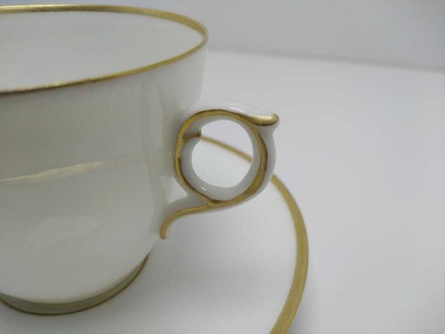 VINTAGE ROYAL COPENHAGEN WHITE CUP SAUCER WITH GOLD FRAME - Picture 4 of 8