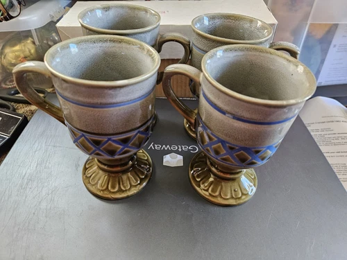VTG set of 4 Pottery Irish Coffee Mug Patterned Textured Diamond Glaze Footed 