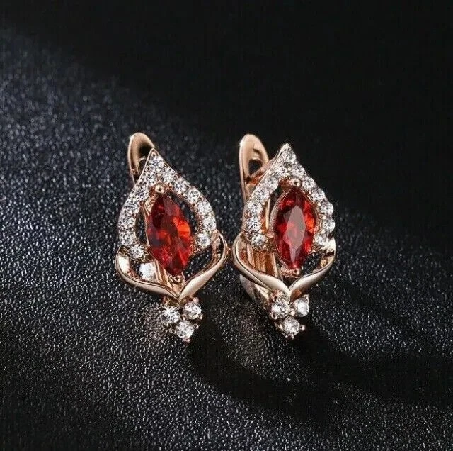 Parafuso prisioneiro de rubi simulado corte marquesa 2 quilates folheado a ouro rosa 14K - Imagem 2 de 4