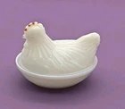 Vintage Small Chicken HEN on NEST Milk Glass Covered CANDY DISH Hazel Atlas READ