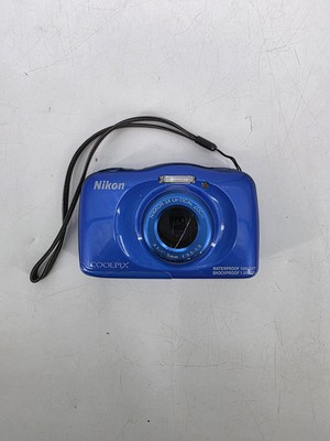 Nikon COOLPIX S33 13.2MP Digital Camera Waterproof - Blue Crack