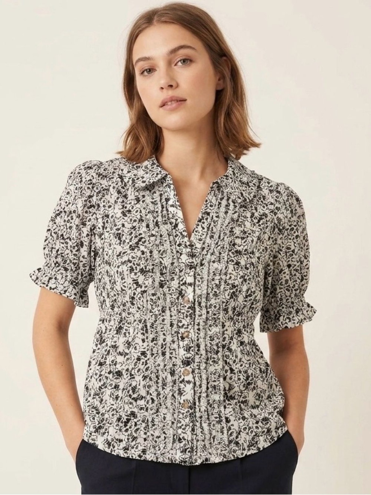 Anthropologie Pilcro Keira Black White Floral Puff Sleeve Blouse S