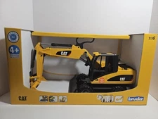 1/16th Caterpillar Wheel Excavator (Plastic) by Bruder 02446 New In Box
