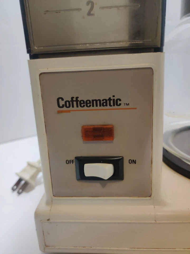 Vintage 70s/80s Black & Decker Coffeematic 12-Cup Coffee Maker. Cleaned & Tested - Image 3 of 4
