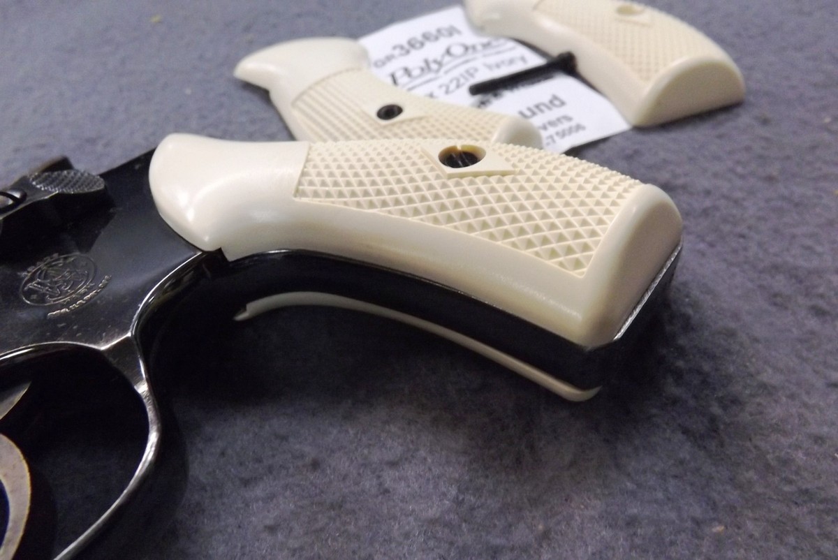 S&W J Revolvers models 36 60 642 Ajax type Checkered Poly faux