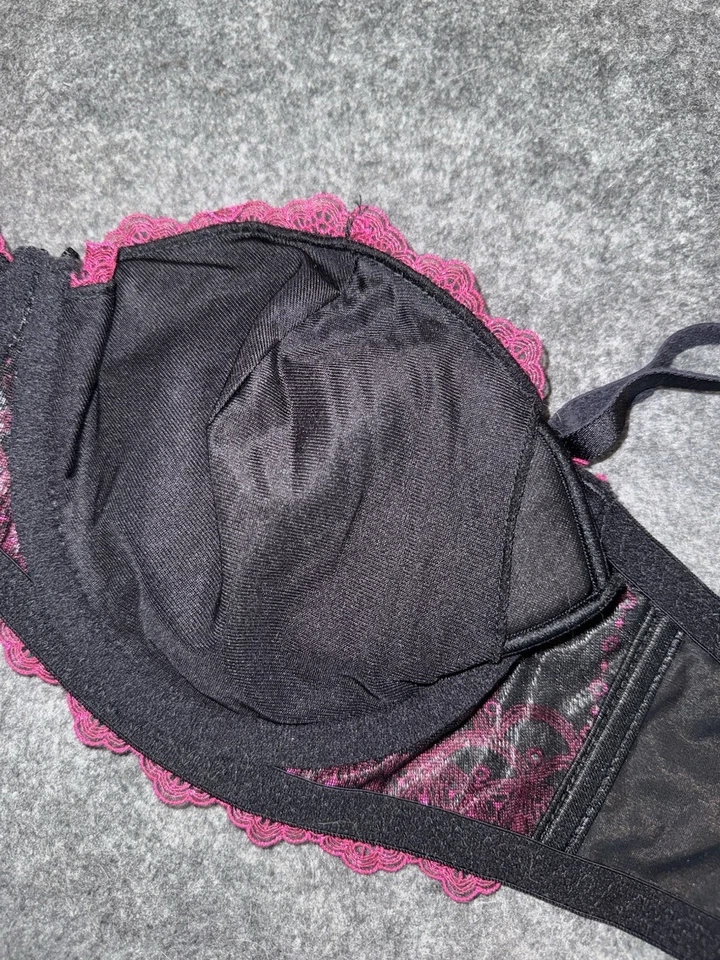 Fredericks of Hollywood 38C Lace Padded Cup Balconette Bra 4410 Black & Pink - Image 3 of 3