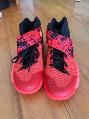Nike Kyrie 2 Inferno / sehr guter Zustand / 42 EU 8.5 US 7.5 UK
