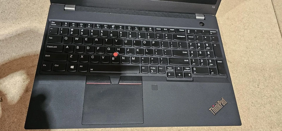 Lenovo ThinkPad T15 G1 · i7-10610U · 32GB · 256GB, photo 4 of 5
