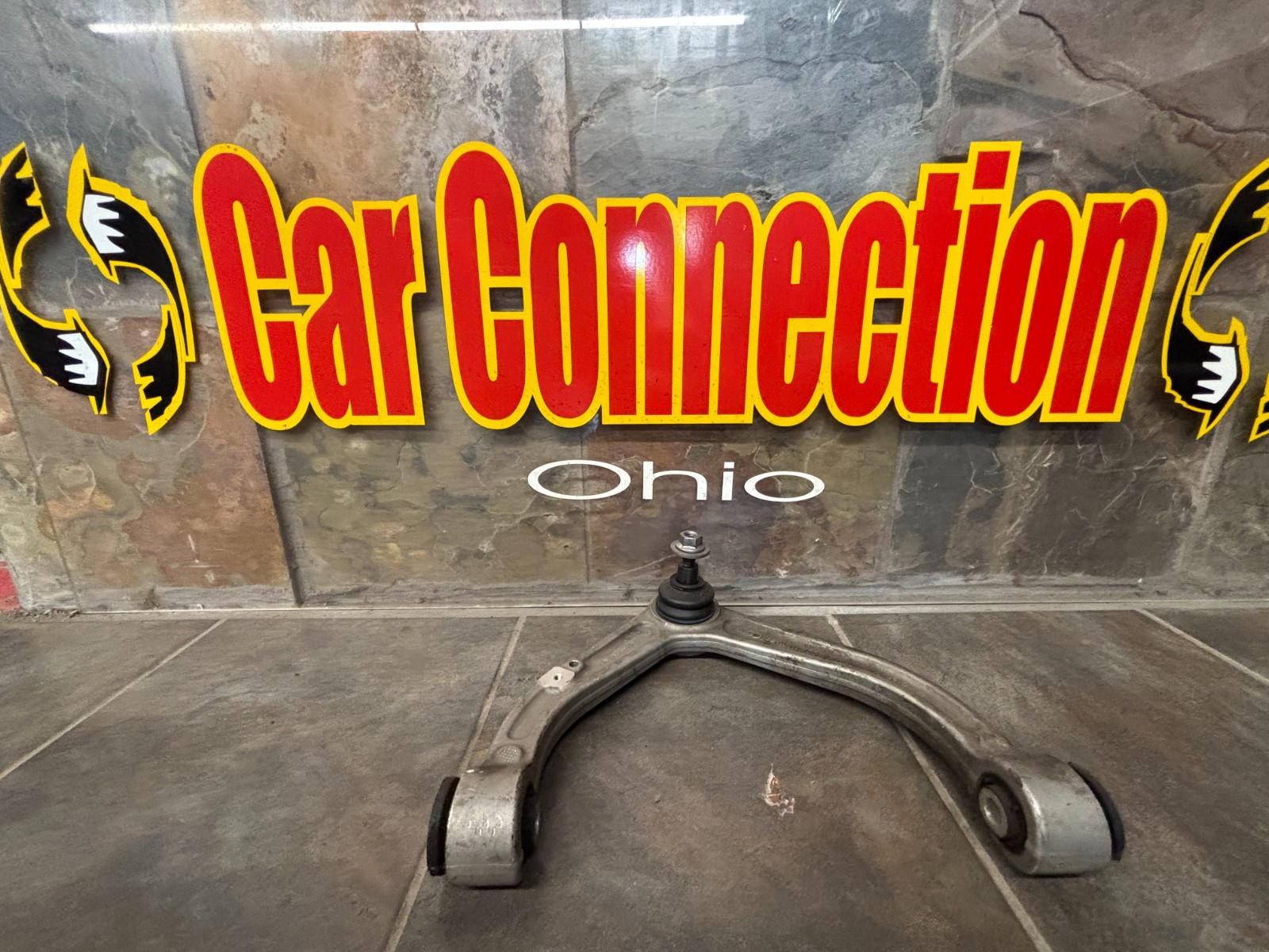 Audi R8 REAR+LEFT+LOWER Control arm